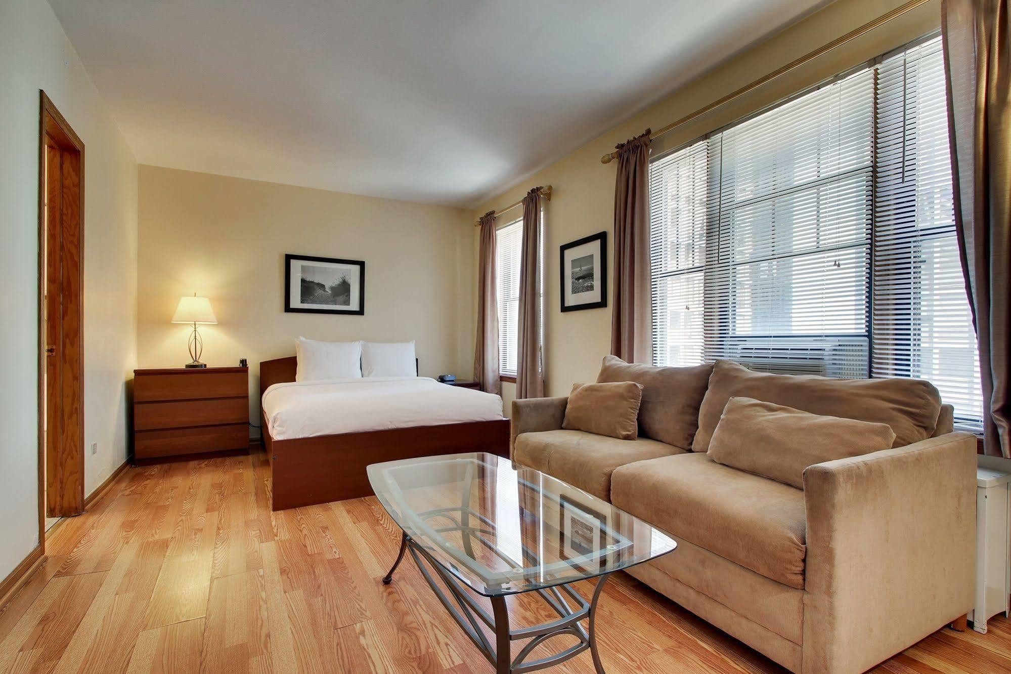 Dewitt Hotel And Suites Chicago Exterior photo